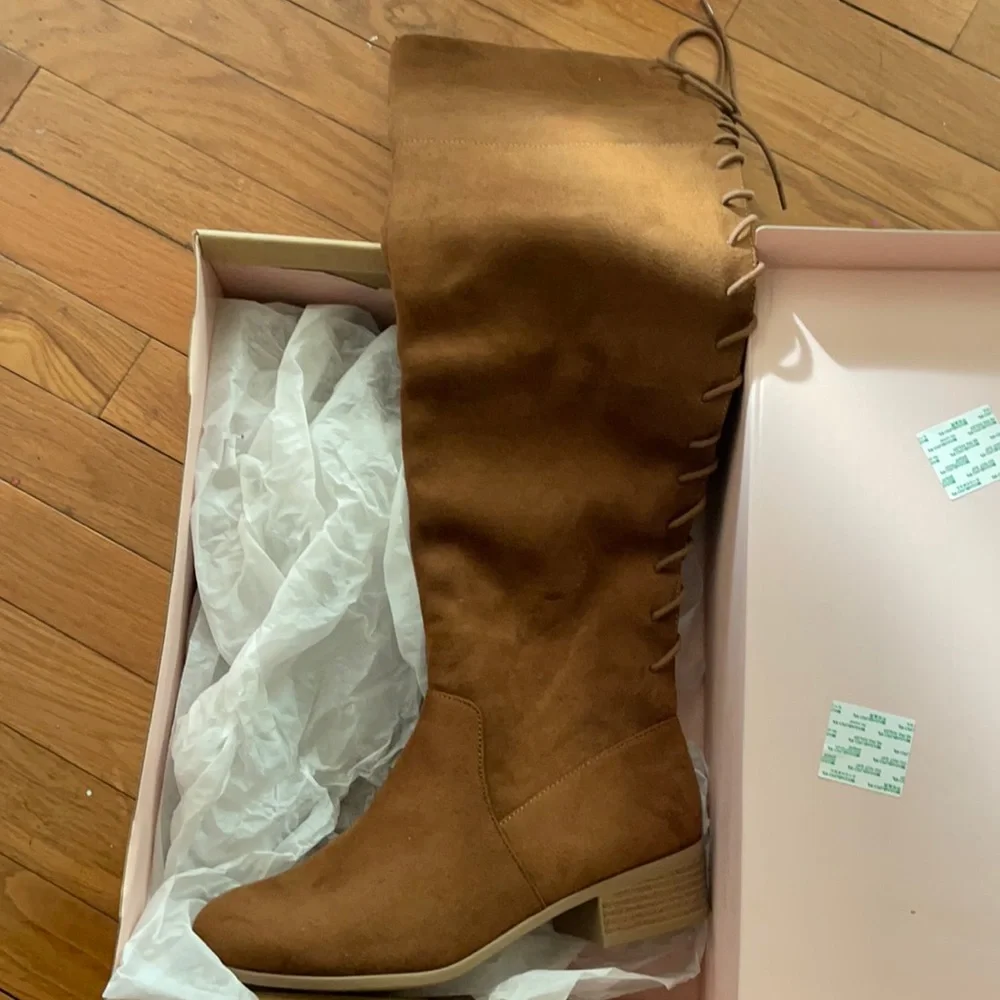 Cognac color knee high boots - Picture 1 of 4